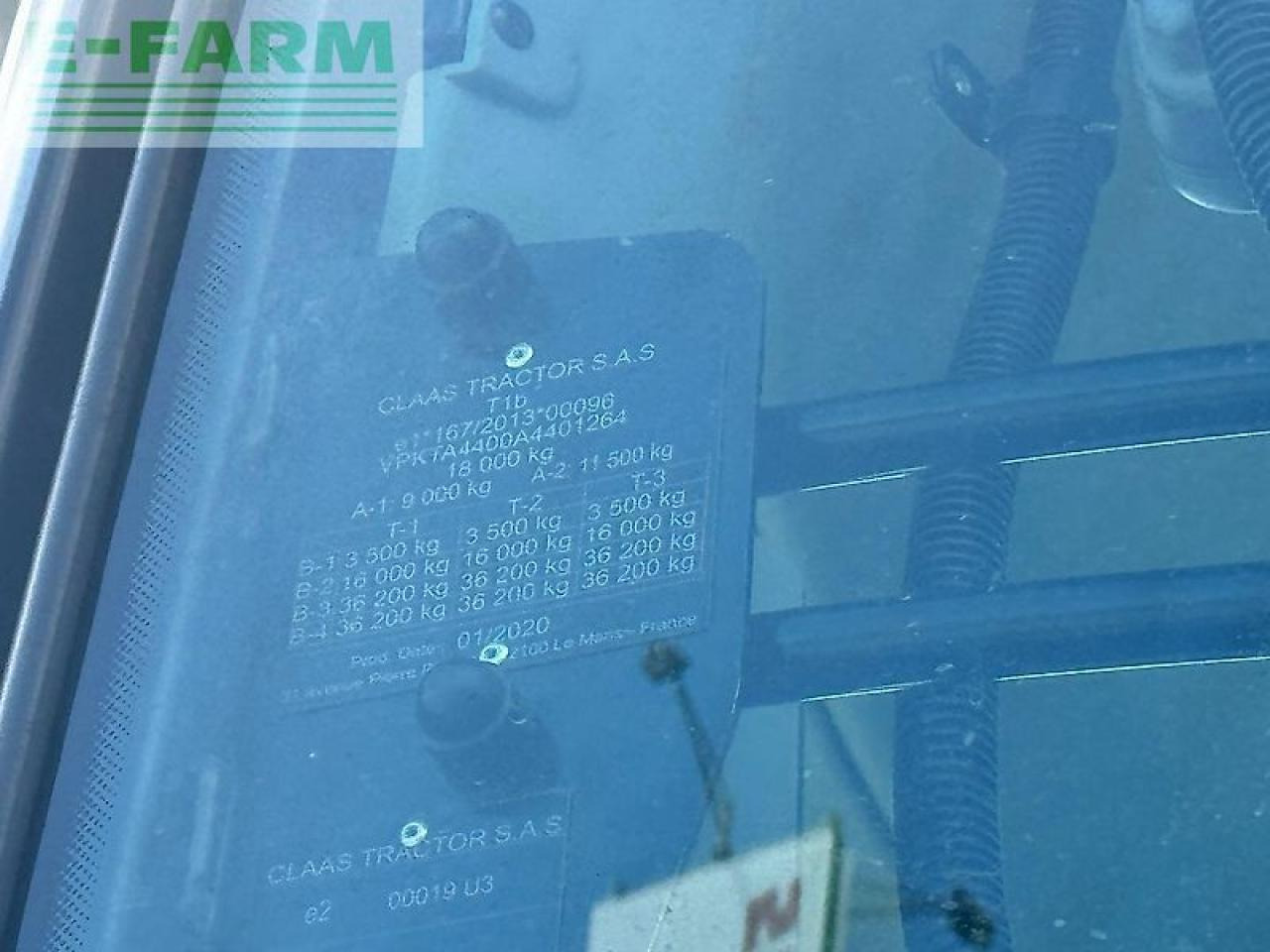 Tractor CLAAS arion 470