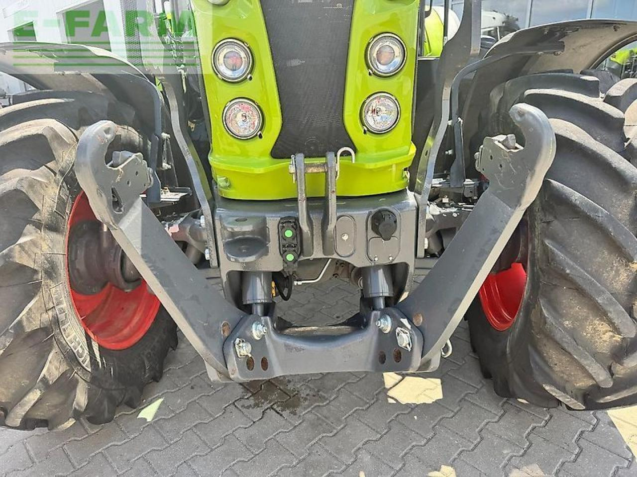 Tractor CLAAS arion 470