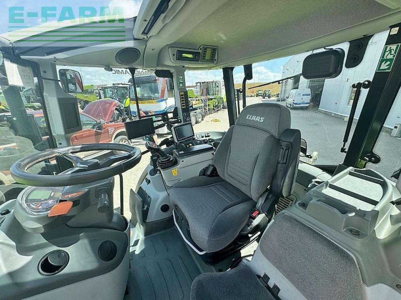 Tractor CLAAS arion 470