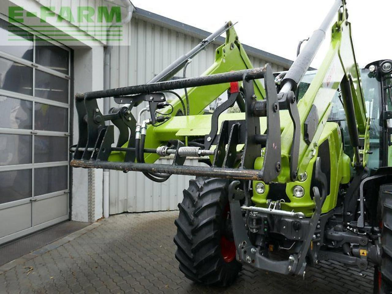 Tractor CLAAS arion 470 cis
