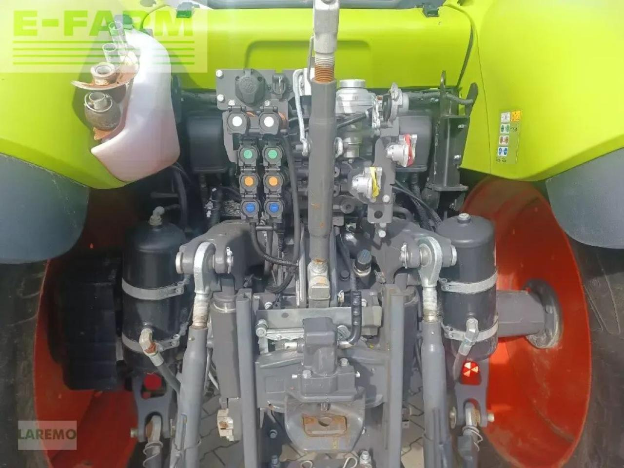 Tractor CLAAS arion 470 cis mit fl 120 c