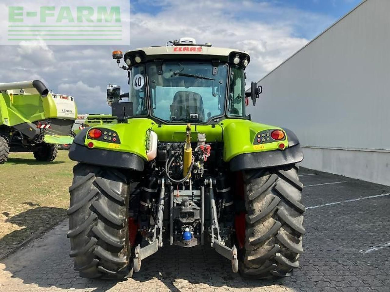 Tractor CLAAS arion 470 stage v