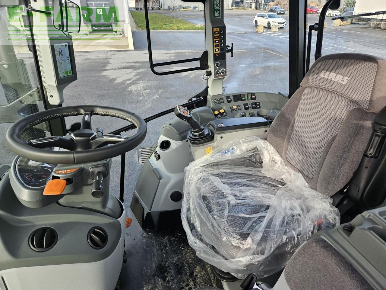 Tractor CLAAS arion 470 stage v (cis+)