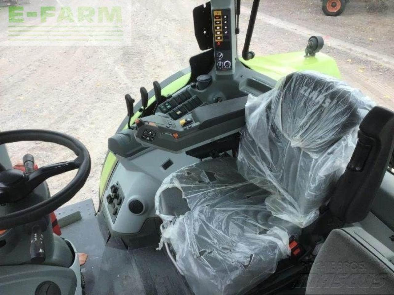 Tractor CLAAS arion 510