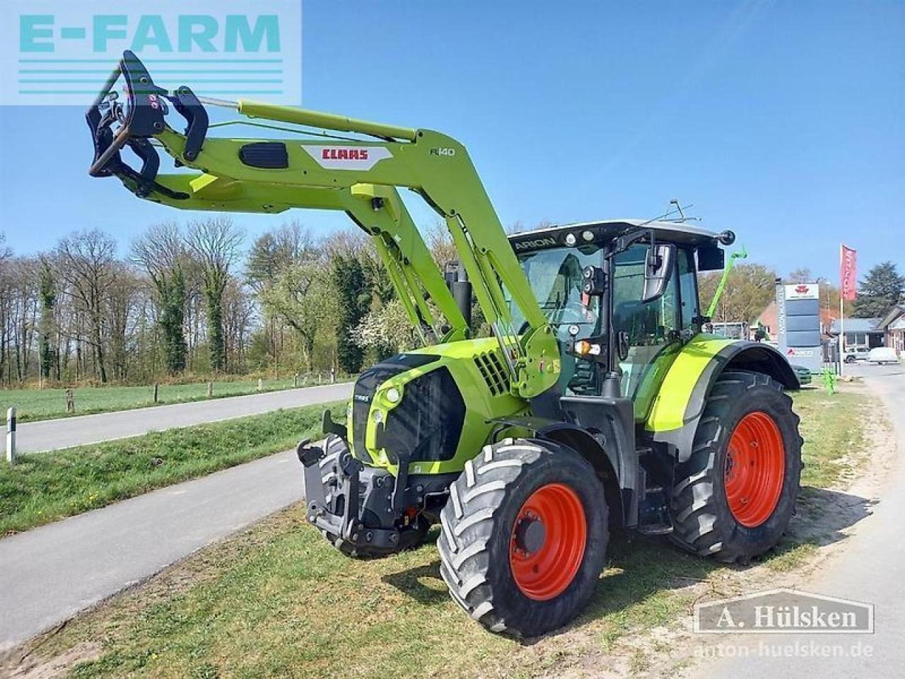 Tractor CLAAS arion 510 cis mit frontlader fl 140