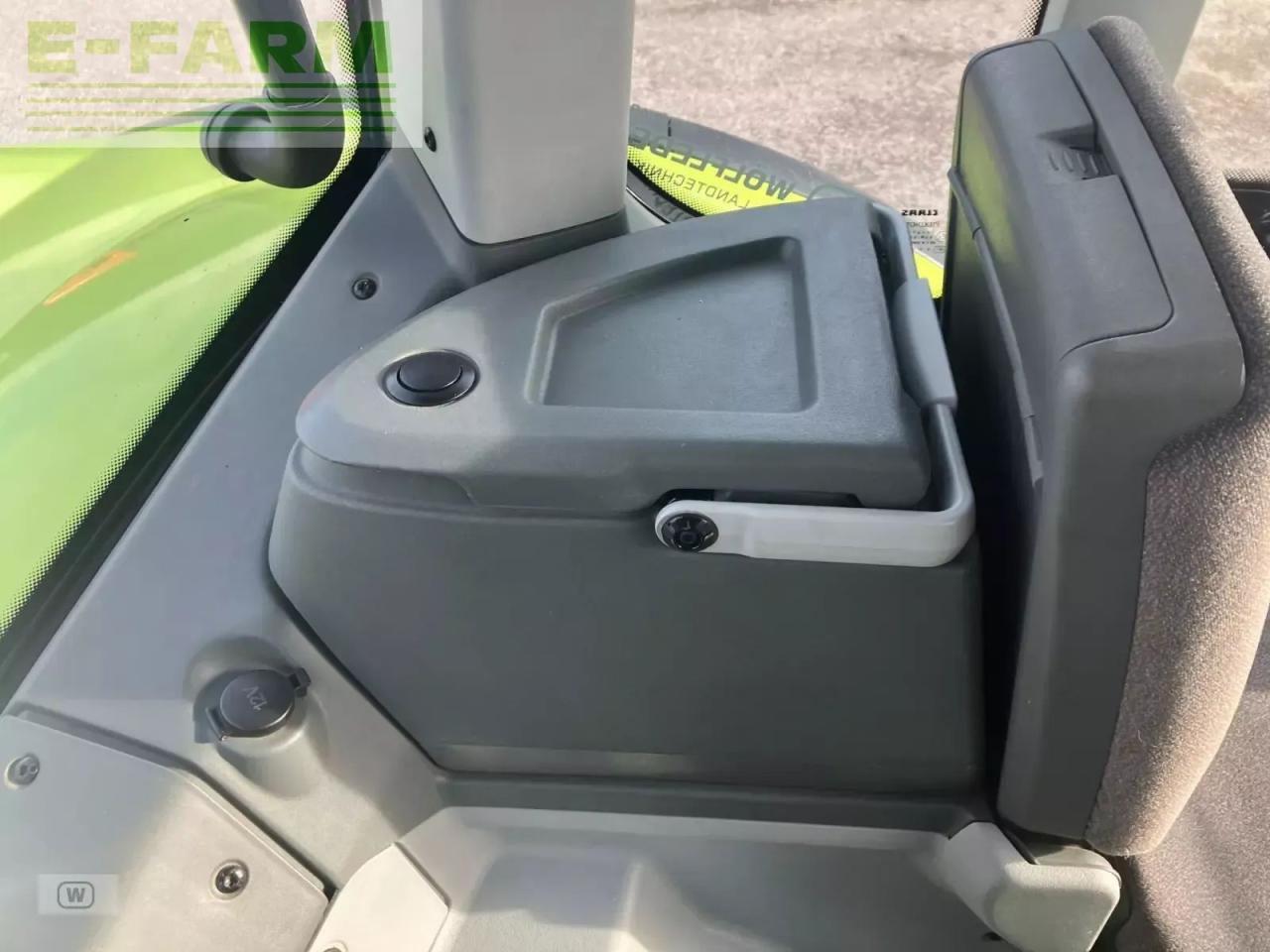 Tractor CLAAS arion 510 cmatic cis+ CMATIC CIS+