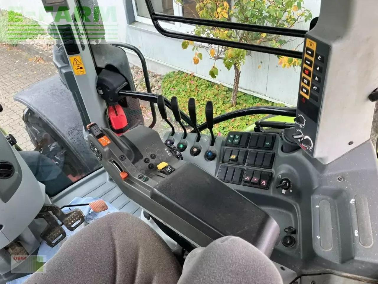 Tractor CLAAS arion 510 hexashift cis HEXASHIFT CIS