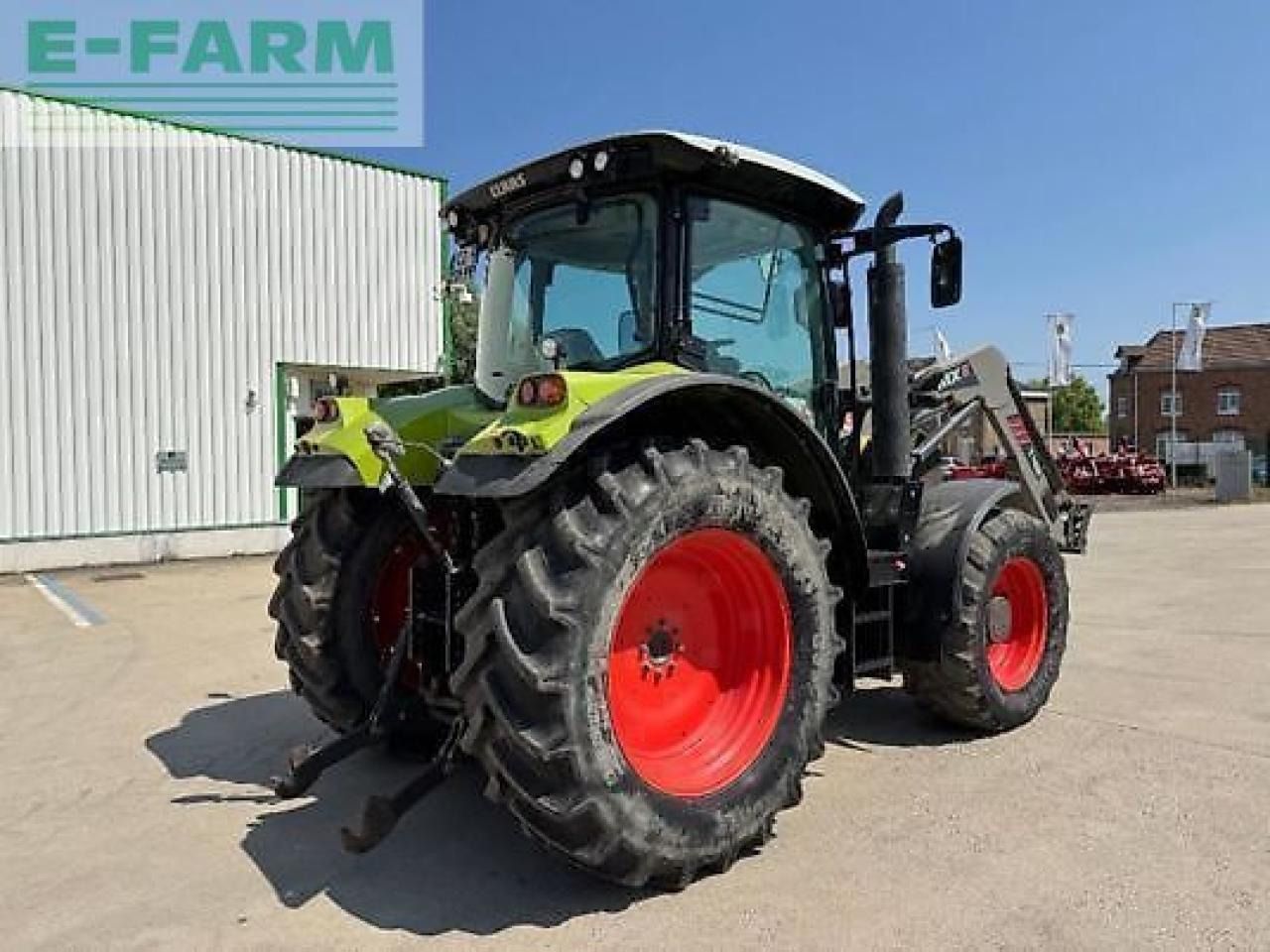 Tractor CLAAS arion 520