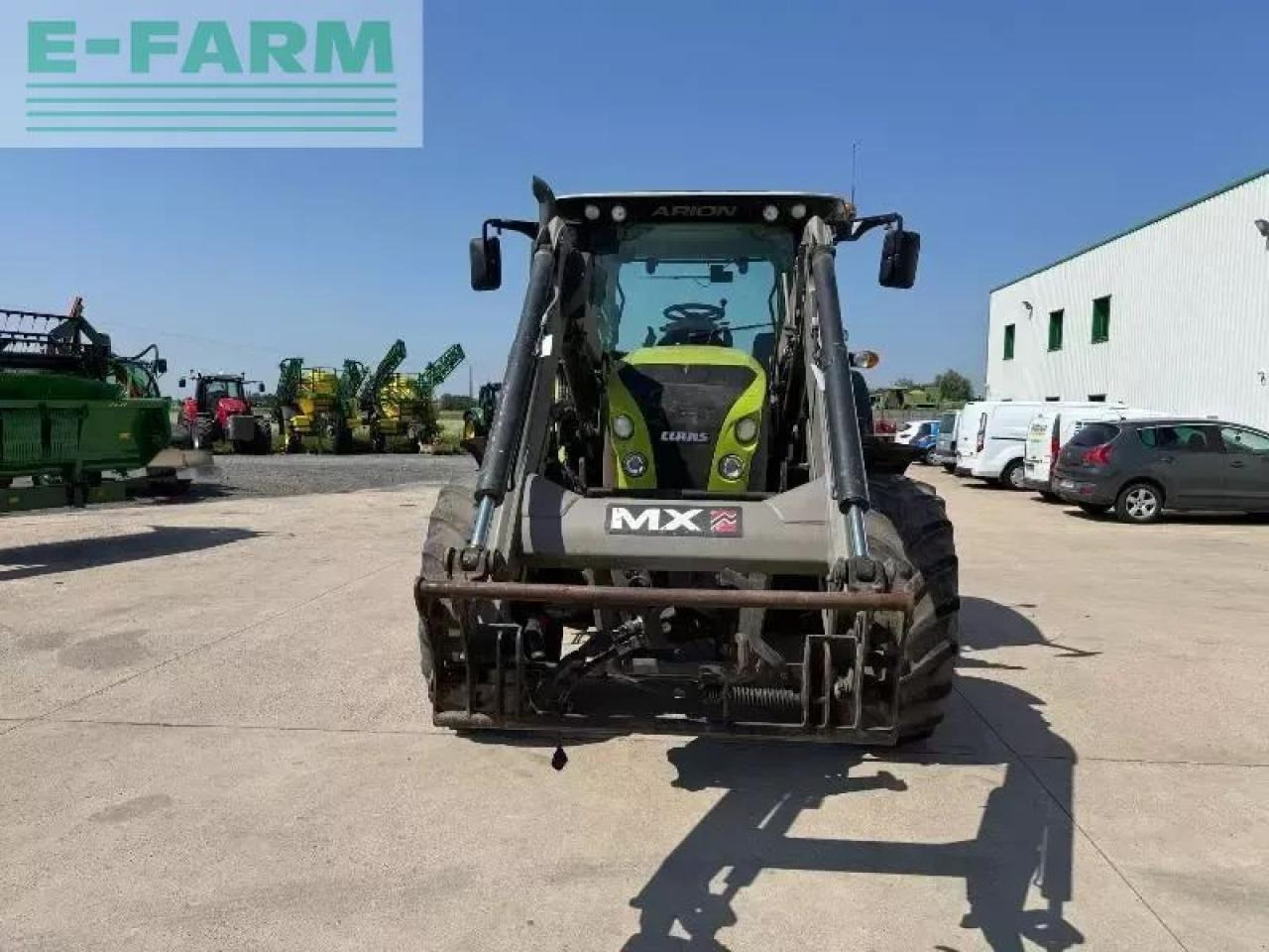 Tractor CLAAS arion 520