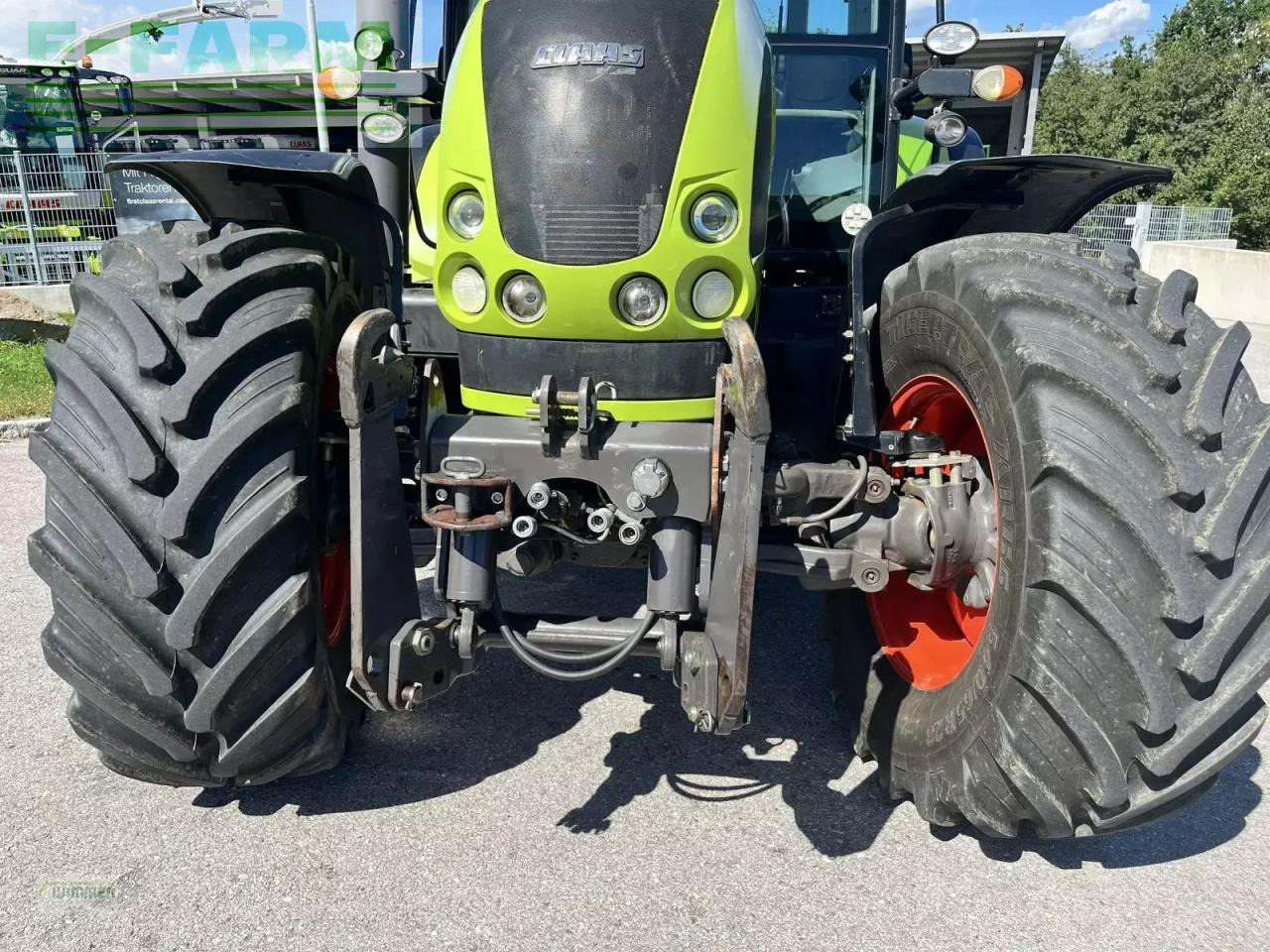 Tractor CLAAS arion 520