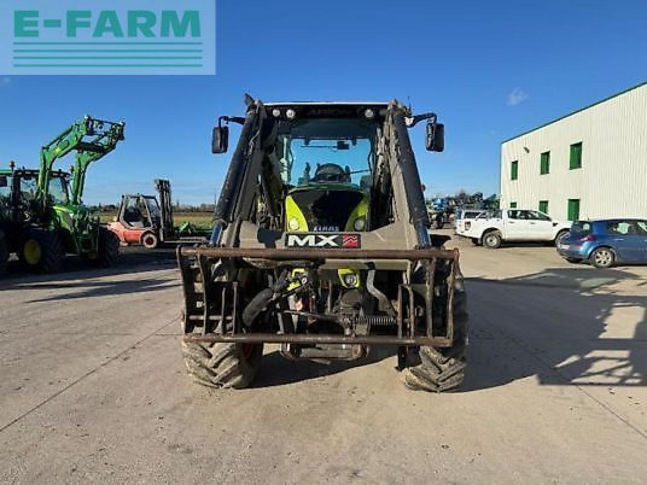 Tractor CLAAS arion 520