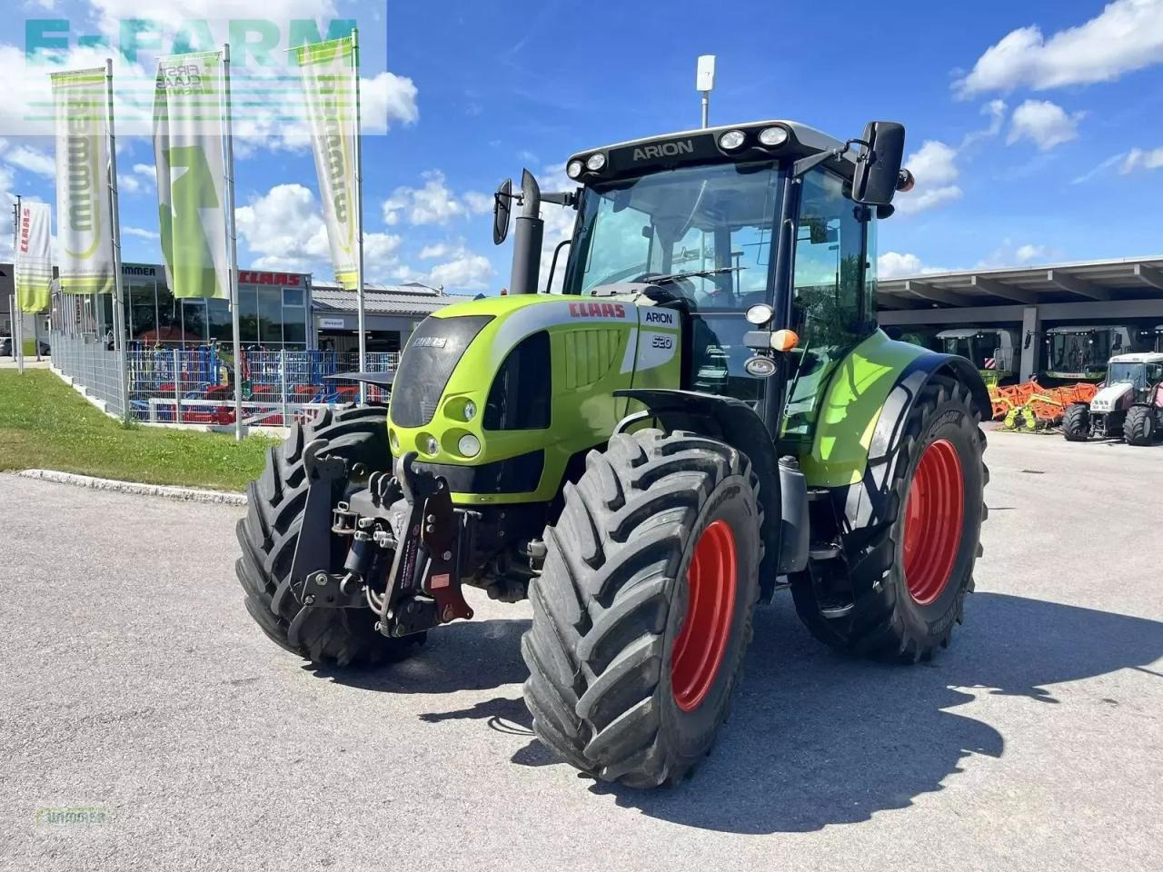 Tractor CLAAS arion 520