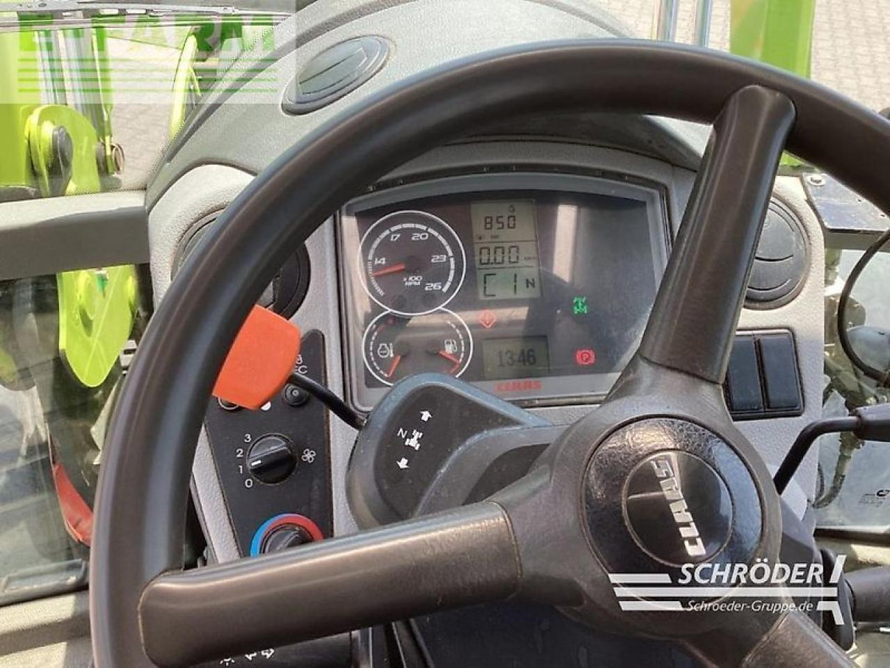 Tractor CLAAS arion 520 cebis CEBIS