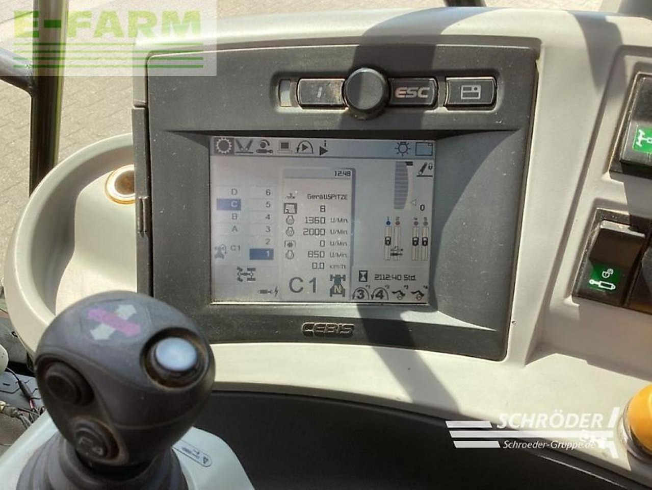 Tractor CLAAS arion 520 cebis CEBIS