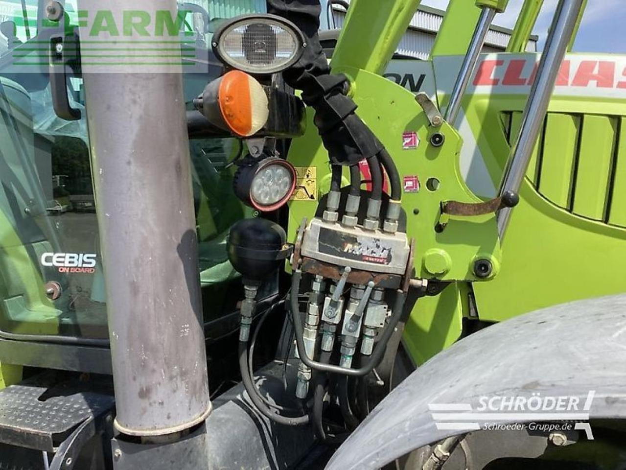 Tractor CLAAS arion 520 cebis CEBIS