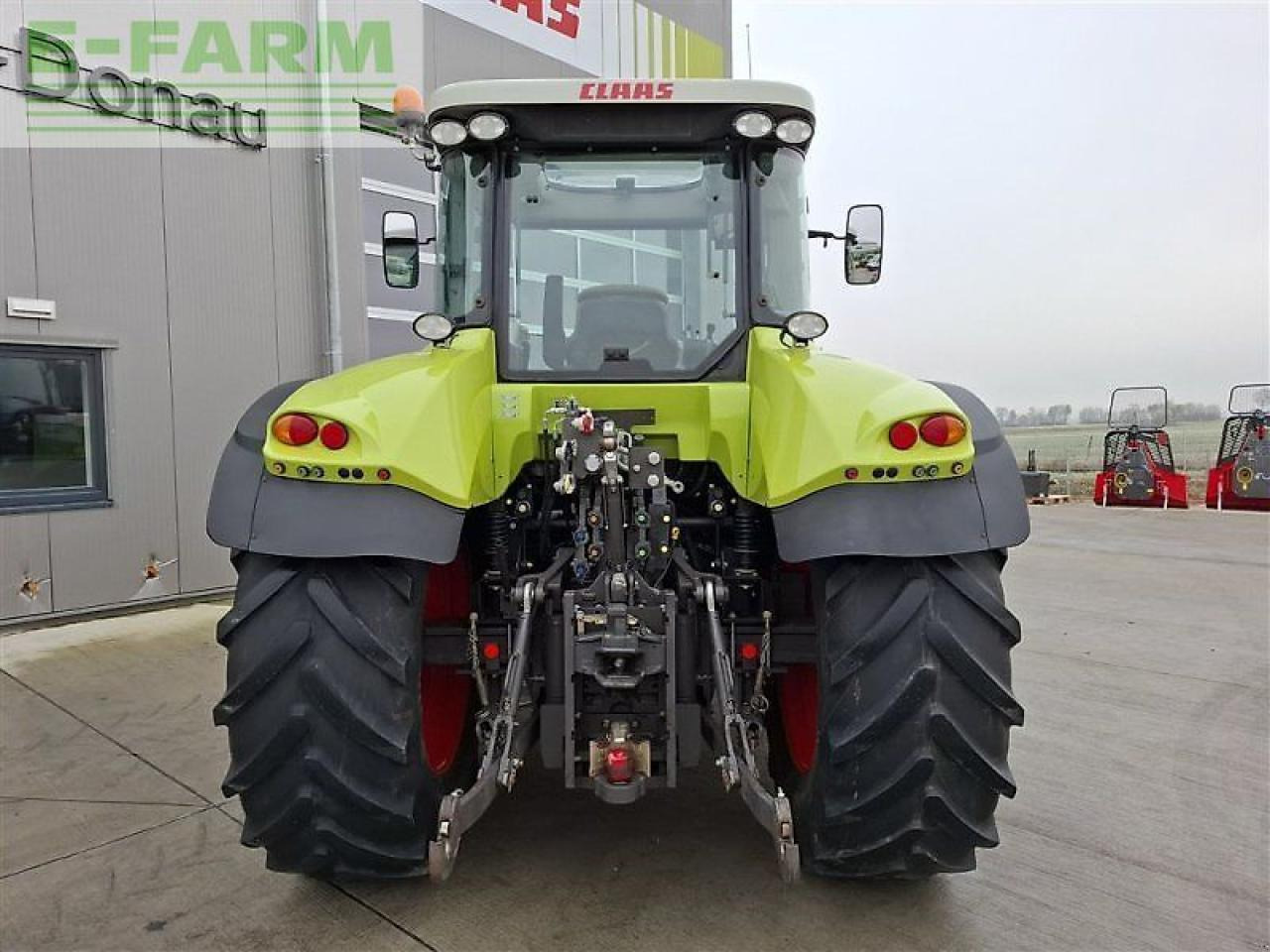 Tractor CLAAS arion 520 cis