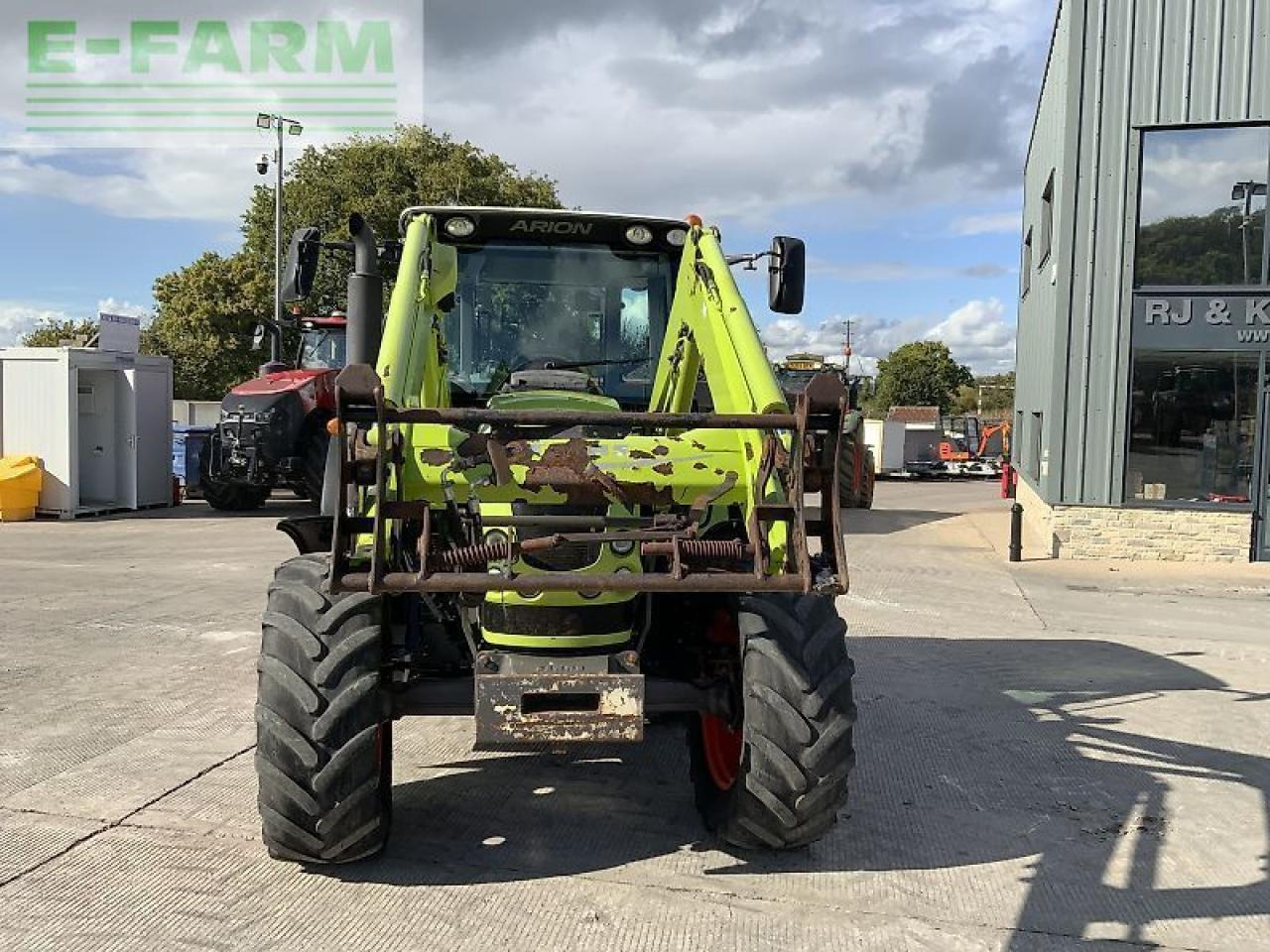 Tractor CLAAS arion 520 tractor (st23446)