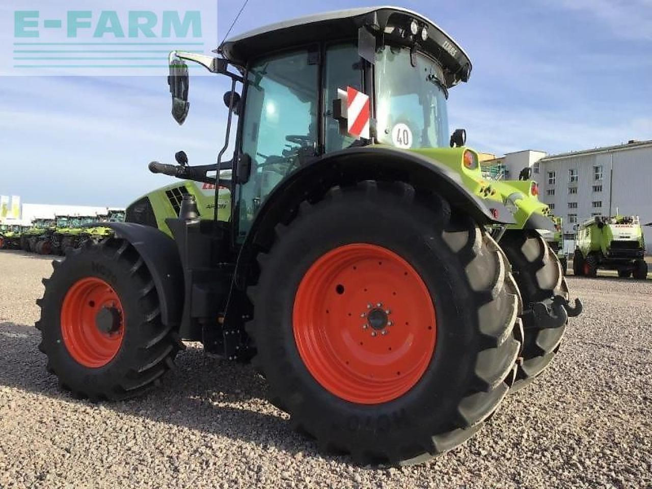 Tractor CLAAS arion 530