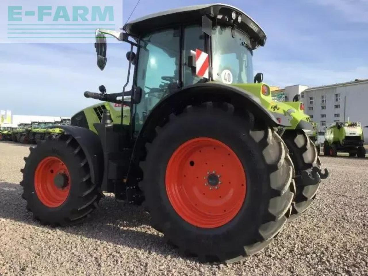 Tractor CLAAS arion 530