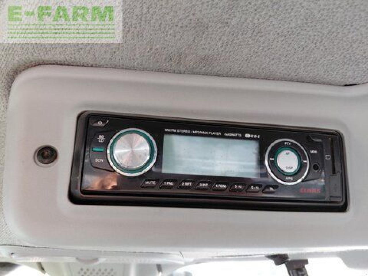 Tractor CLAAS arion 530