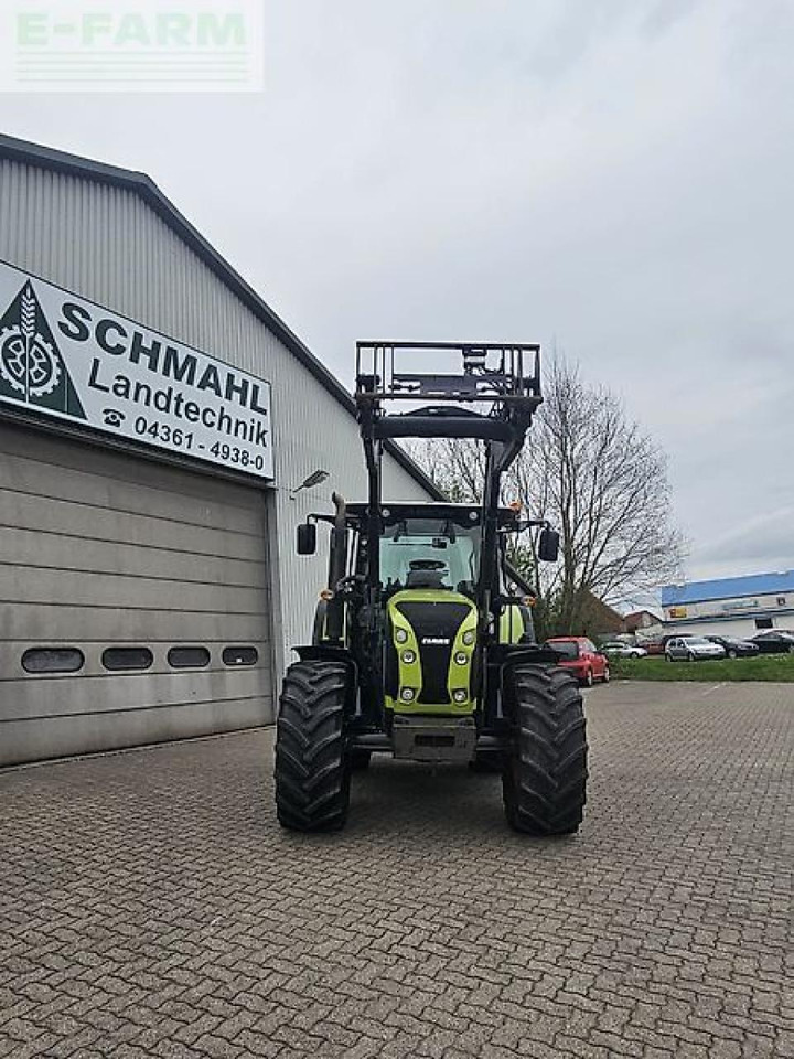 Tractor CLAAS arion 530