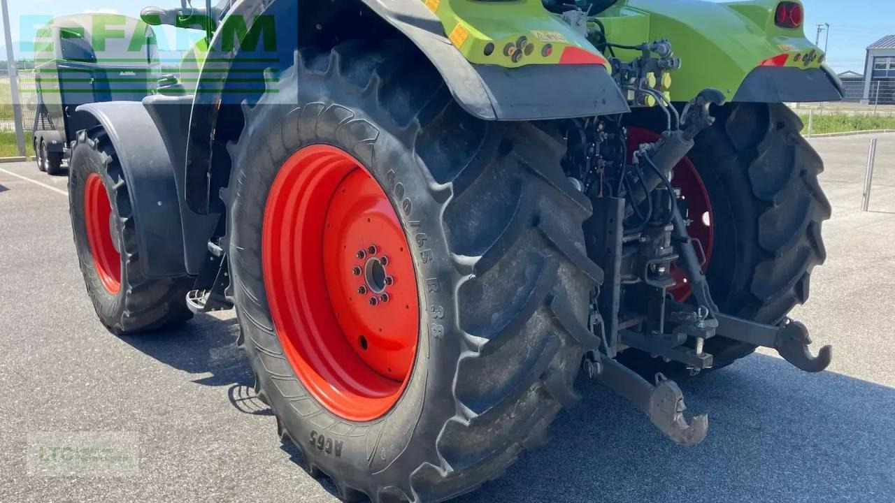 Tractor CLAAS arion 530