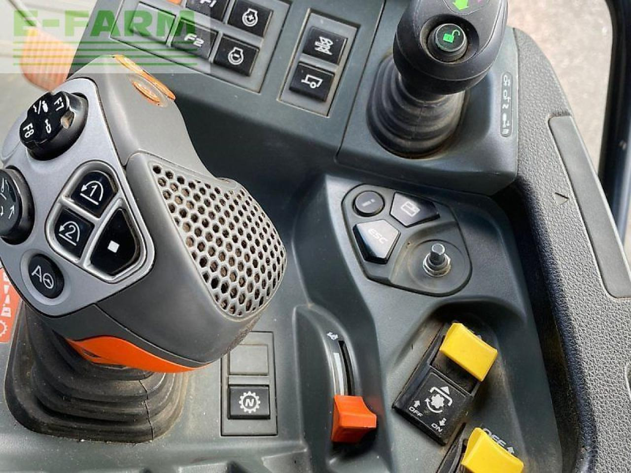 Tractor CLAAS arion 530 cebis CEBIS