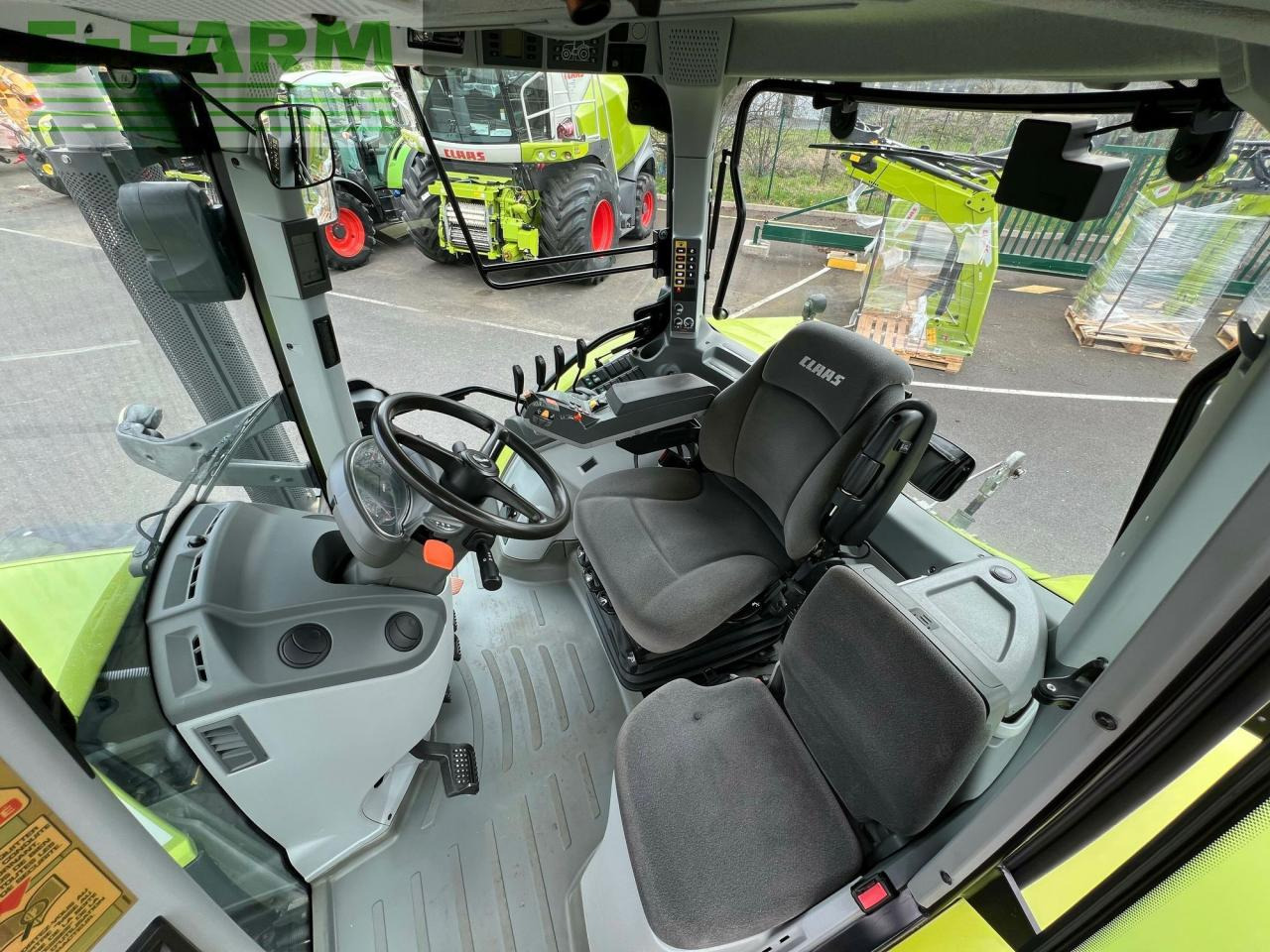 Tractor CLAAS arion 530 cis CIS
