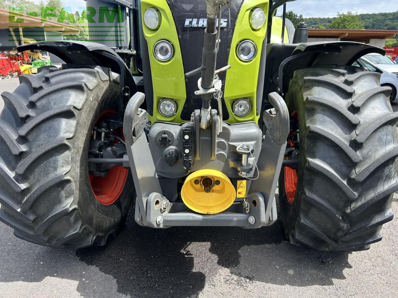 Tractor CLAAS arion 530 cis+ CIS
