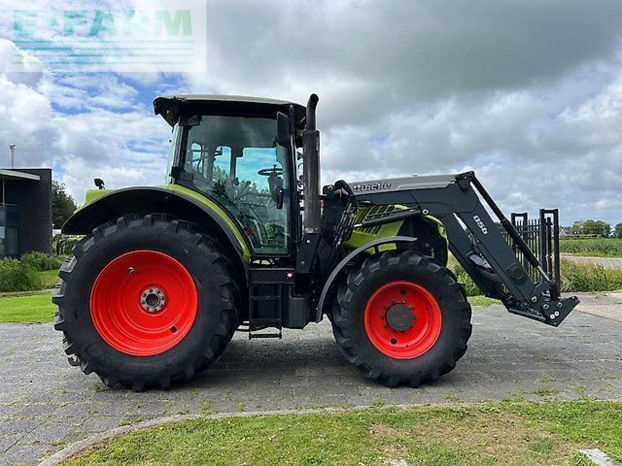 Tractor CLAAS arion 530 cis CIS