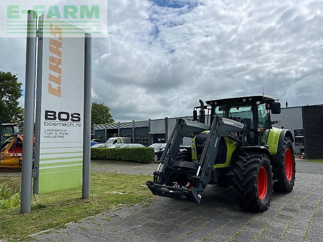 Tractor CLAAS arion 530 cis CIS