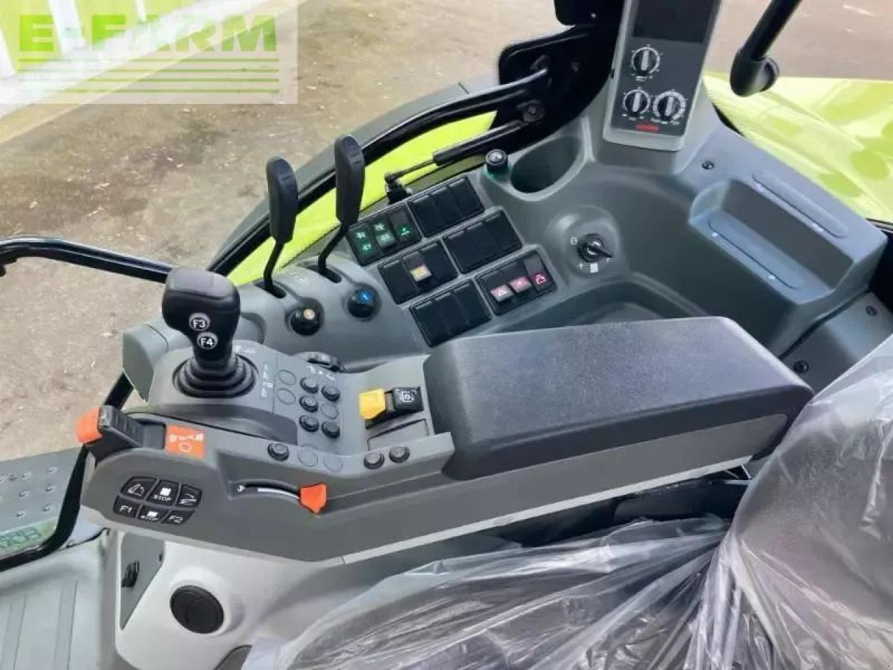 Tractor CLAAS arion 530 cis CIS