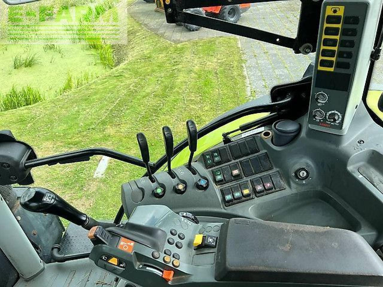 Tractor CLAAS arion 530 cis CIS