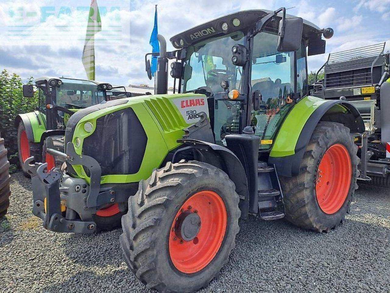 Tractor CLAAS arion 530 cis CIS