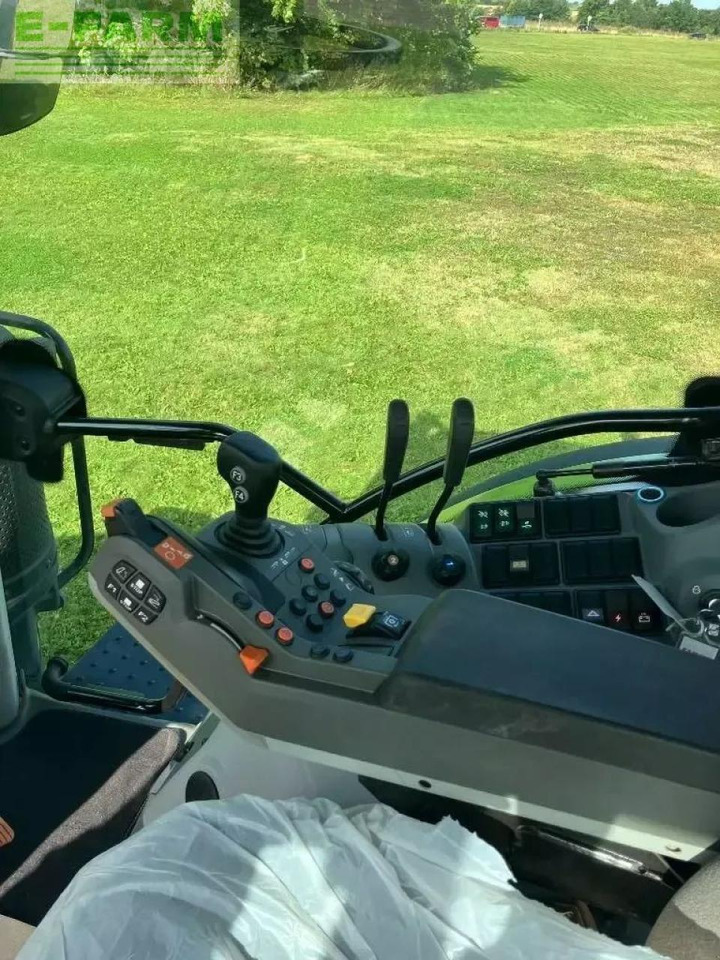 Tractor CLAAS arion 530 cis CIS
