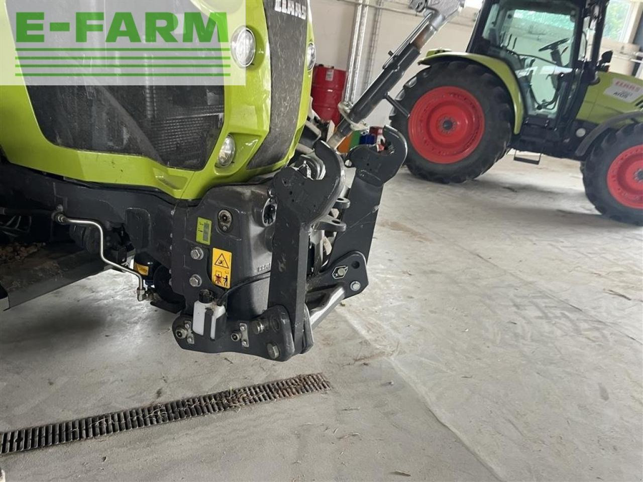 Tractor CLAAS arion 530 cis+ aff. foraksel