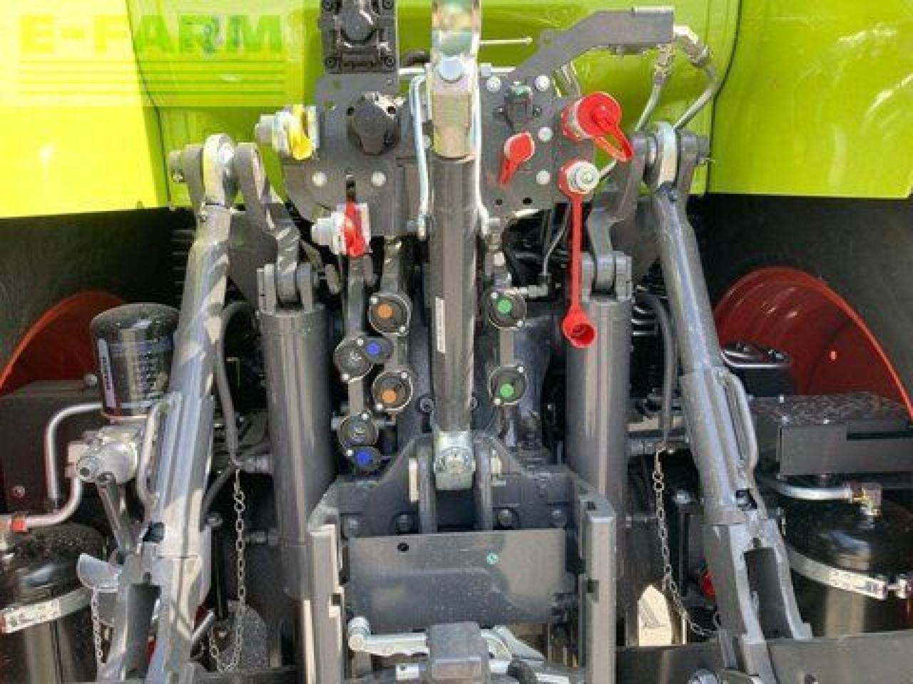 Tractor CLAAS arion 530 cmatic