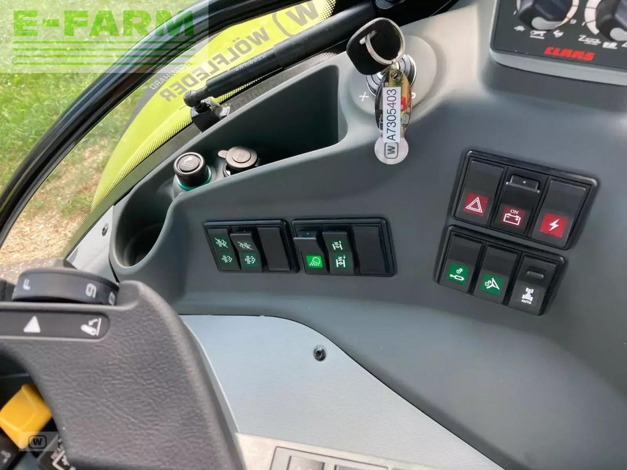 Tractor CLAAS arion 530 cmatic CMATIC