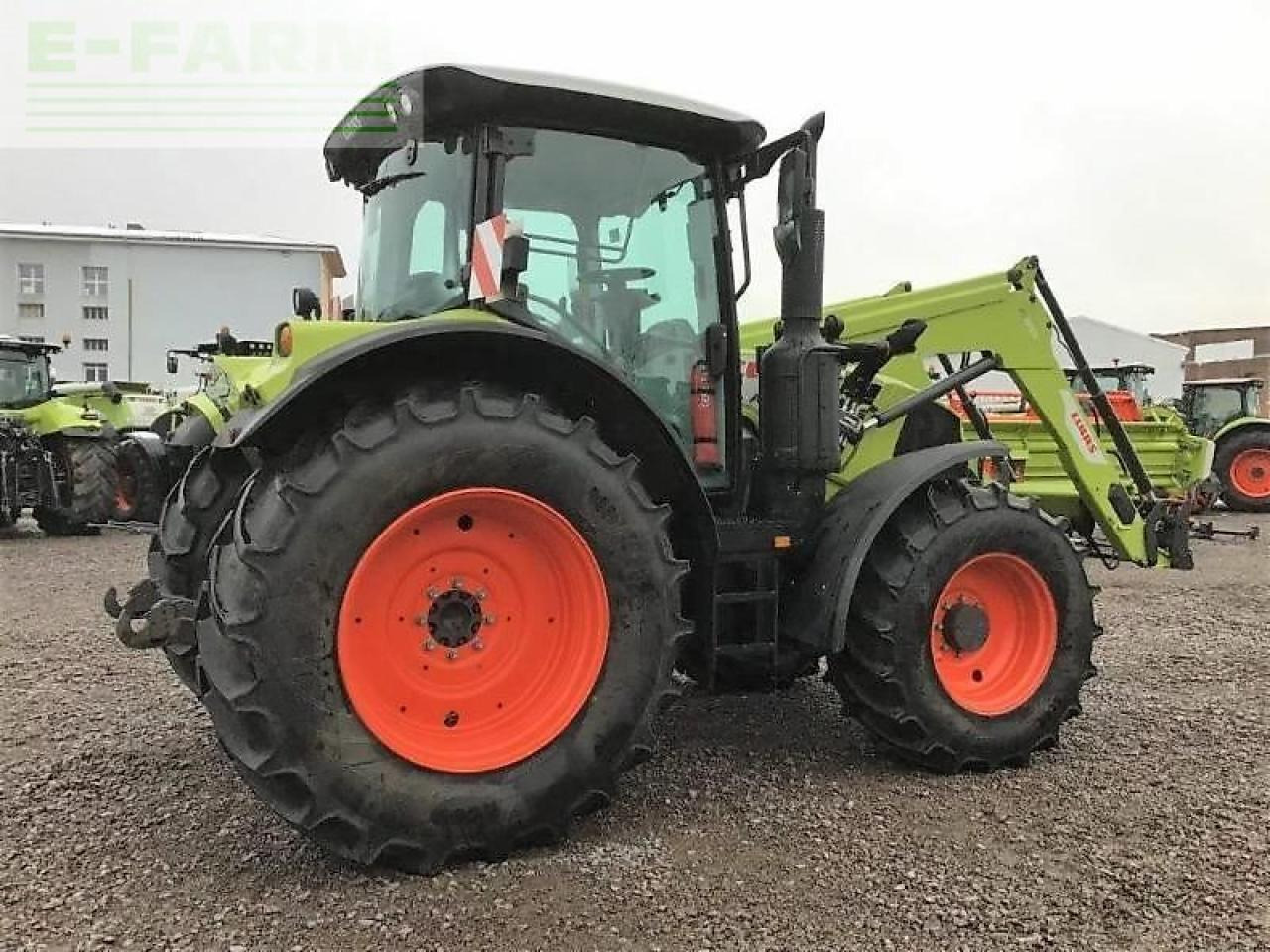 Tractor CLAAS arion 530 hexashift
