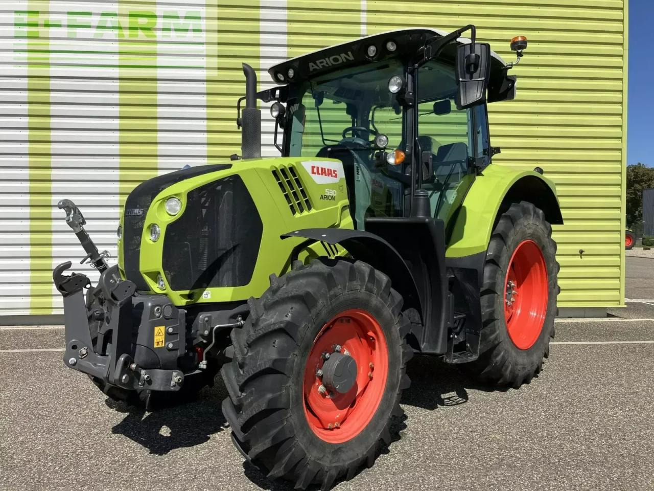 Tractor CLAAS arion 530 hexashift