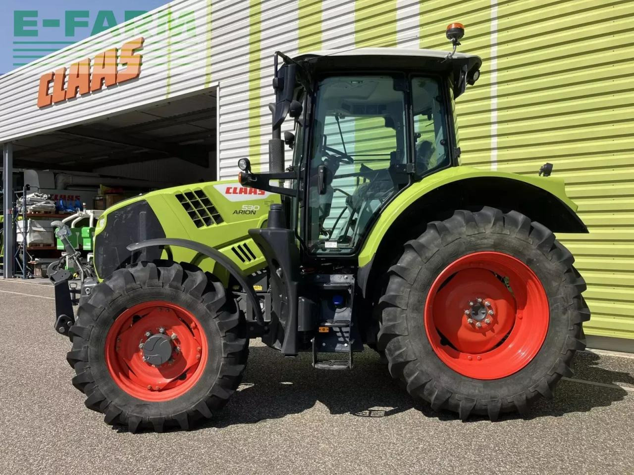 Tractor CLAAS arion 530 hexashift