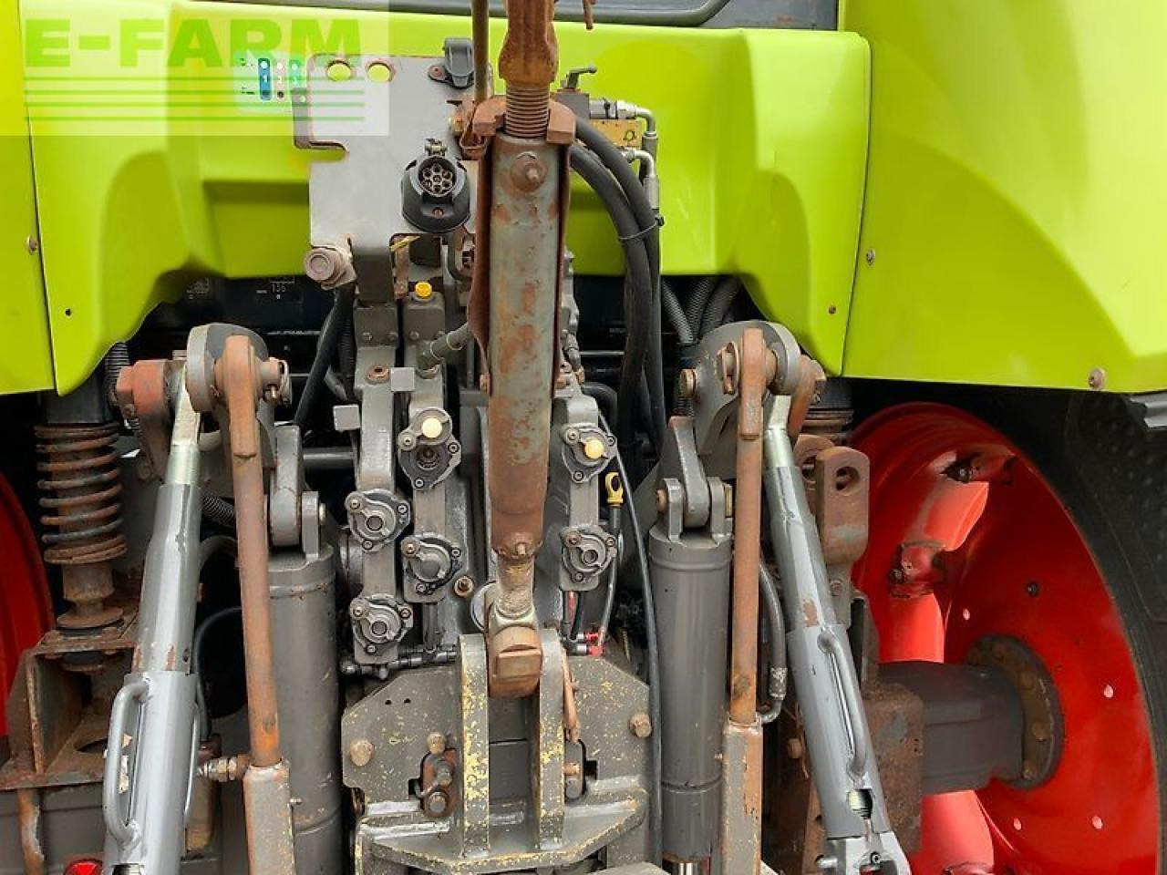 Tractor CLAAS arion 530 tractor (st24310)