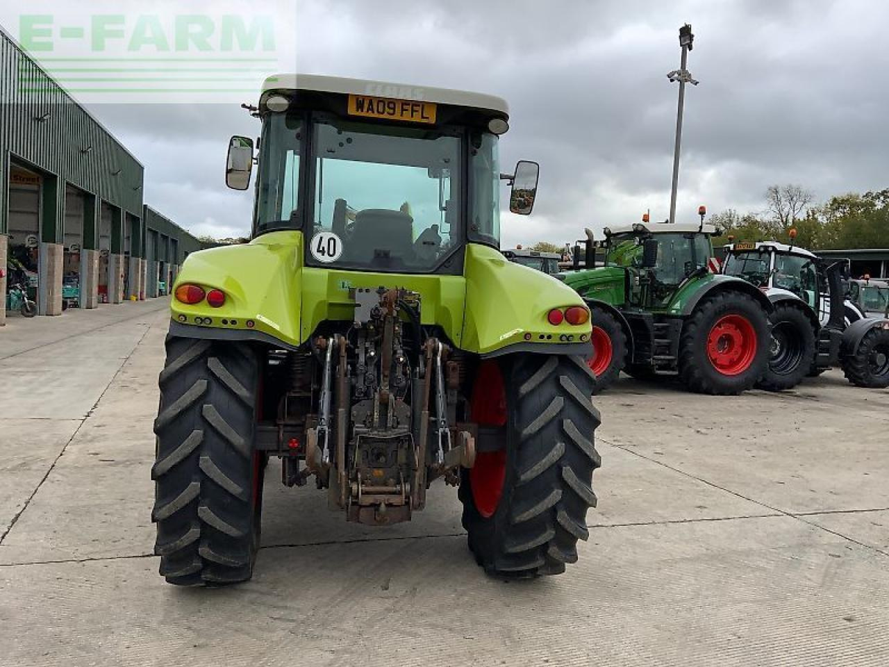 Tractor CLAAS arion 530 tractor (st24310)