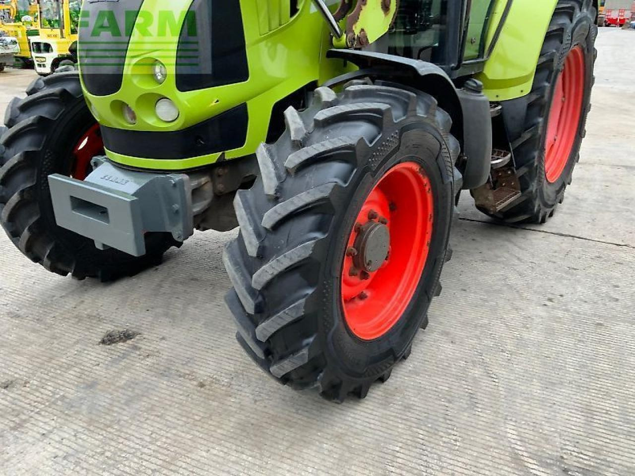 Tractor CLAAS arion 530 tractor (st24310)