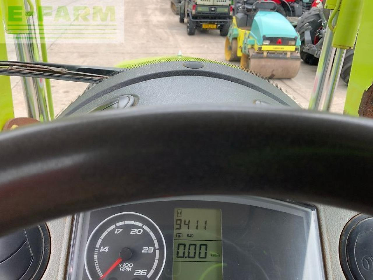 Tractor CLAAS arion 530 tractor (st24310)