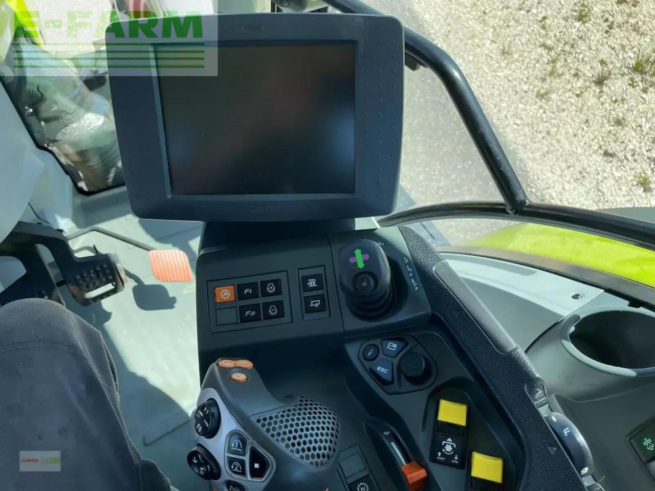 Tractor CLAAS arion 540 cebis