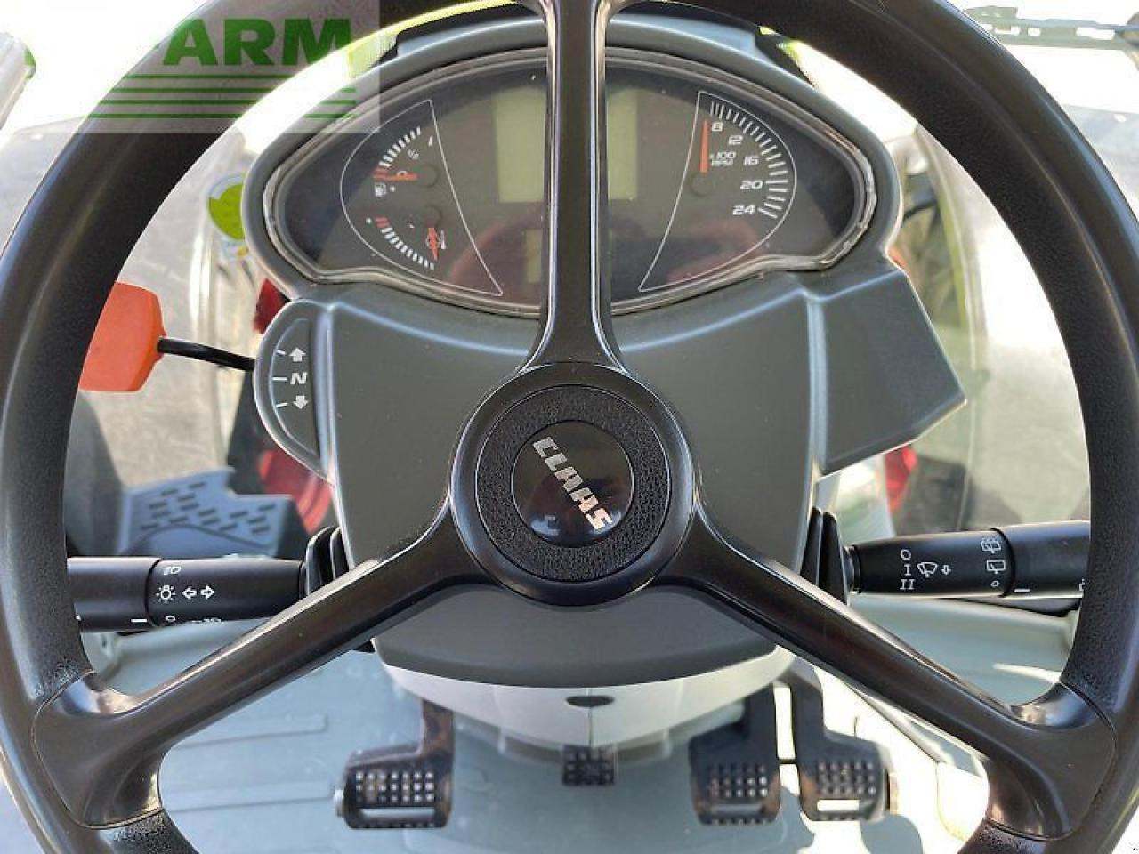 Tractor CLAAS arion 540 cebis