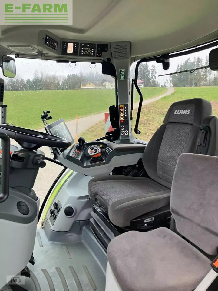 Tractor CLAAS arion 550 cebis CEBIS