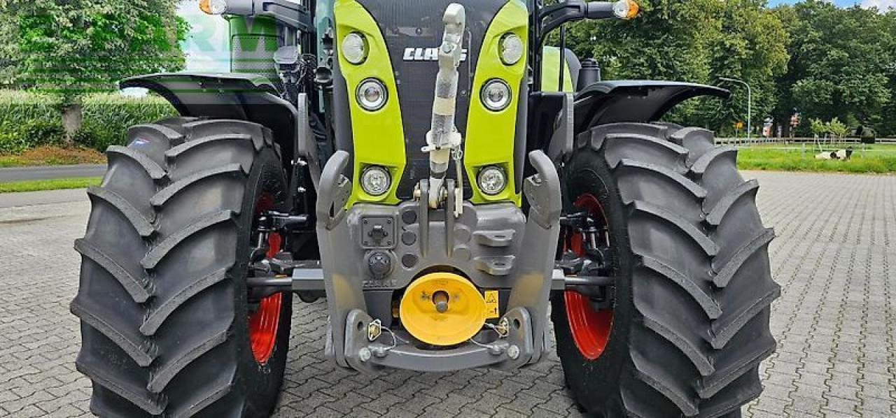 Tractor CLAAS arion 550 cis CIS