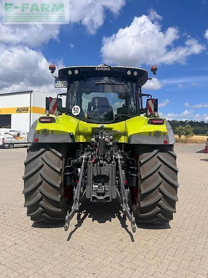 Tractor CLAAS arion 550 cmatic